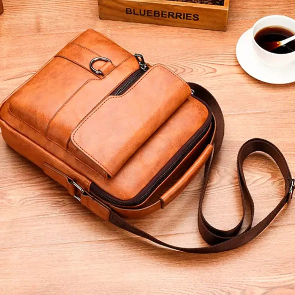 Mochila de Ombro em Couro Genuino Lorennzi 5