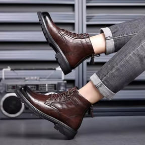 Bota Masculina de Couro Lorennzi Iconic 6