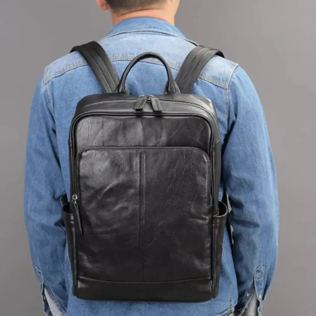 Mochila de Couro Genuíno Theron Lorennzi 7